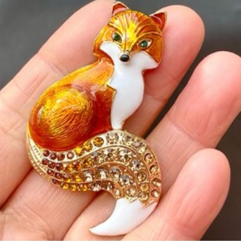 Brand new Fox Brooch Rhinestone Fox Pin